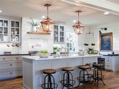25 Best Fixer Upper Farmhouse Kitchen Design Ideas 19 Fixer Upper