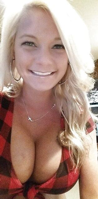 Hot Chicks With Big Tits 19 Twin Peaks Edition 22 Pics Xhamster