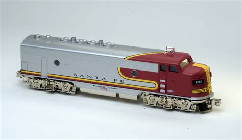 Classic Toy Trains Magazine November 2021 Menards New Santa Fe F3 Engine Lionel Model Railroad