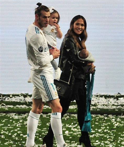 A 26ans, gareth bale est le plus jeune footballeur international du royaume uni. Drogen, Knast, Anschläge: Gareth Bale sagt Hochzeit ab ...