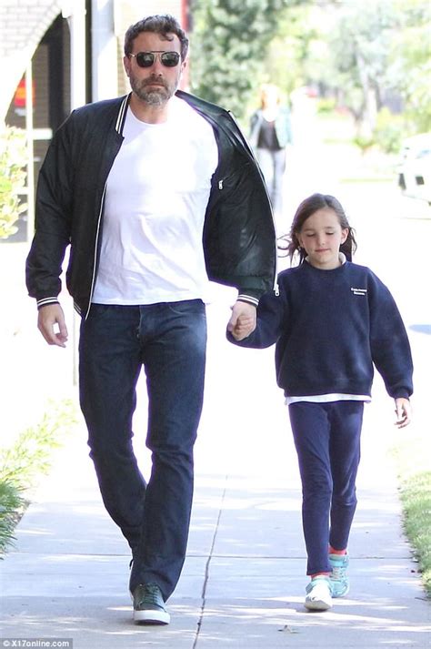 Ben Affleck And Daughter Seraphina Get Ice Cream In La Daily Mail Online