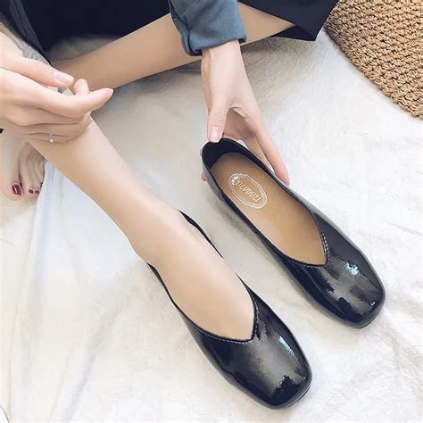 Concise Shallow Pumps Women Comfortable Grandmother Shoes Japanned