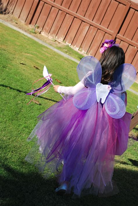 Our tooth fairy and baby tooth costume was just too fun to make!!! MyTalesFromTheCrib: DIY Mama! No-Sew, Homemade Halloween Costumes Featuring: The ToothFairy!