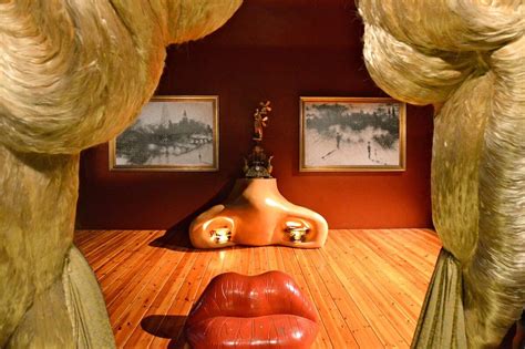 The Salvador Dali Museum Jewel Of Surrealism