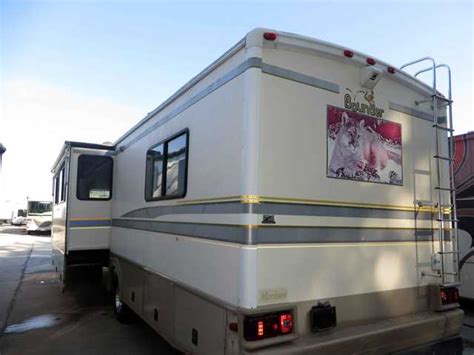 1999 Used Fleetwood Bounder 34v Class A In Texas Tx