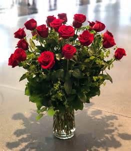 Tt Rdrose2253 Signature Premium Long Stem Red Roses In Vase In