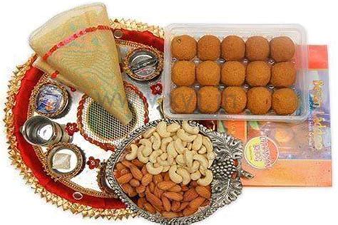 Gift for girlfriend on karva chauth. Best Karva Chauth Gift Ideas for Wife Traditional & Modern ...