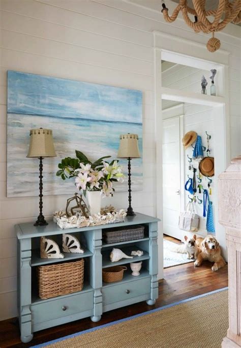 Elegant Home That Abounds With Beach House Decor Ideas