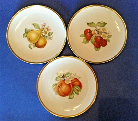 3 Hutschenreuther Fruit Plates White With Gold Rims Selb