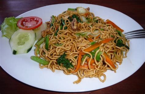 Check spelling or type a new query. Resep dan Cara Membuat Mie Goreng Sederhana Telur Orak-Arik - Jajan Pinggiran