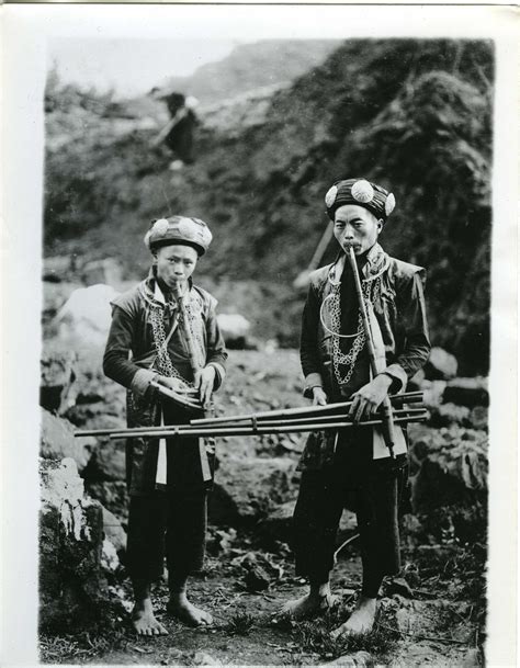 tonkin-c-1930-hmong-people,-ancient-vietnam,-hmong-clothes