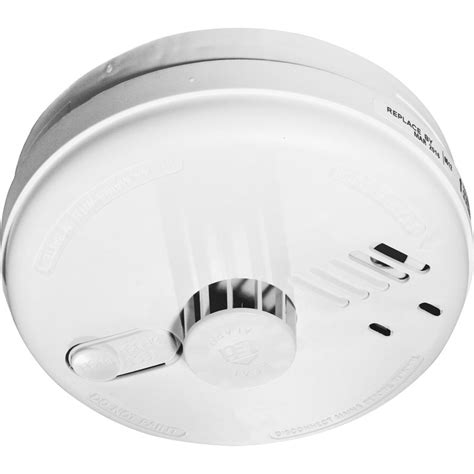 Smoke Alarm Buying Guide Smoke Detectors Explained Toolstation