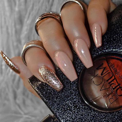 Rose Gold Nails 30 Ideas From High Shine To Roses In Literal Gold