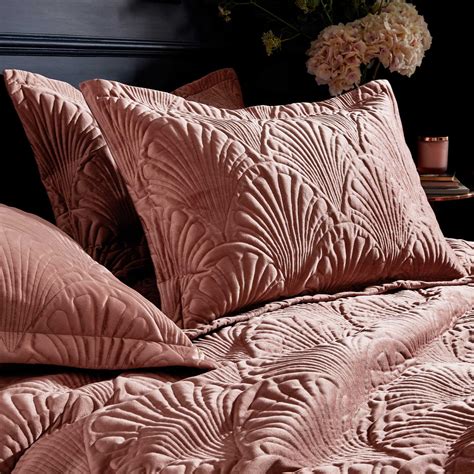 Palmeria Embroidered Quilted Plush Velvet Blush Pink Duvet Cover Set