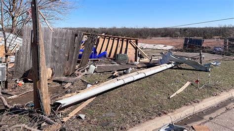 ‘the Windows Exploded Oklahoma Tornado Survivors Recount Seconds It