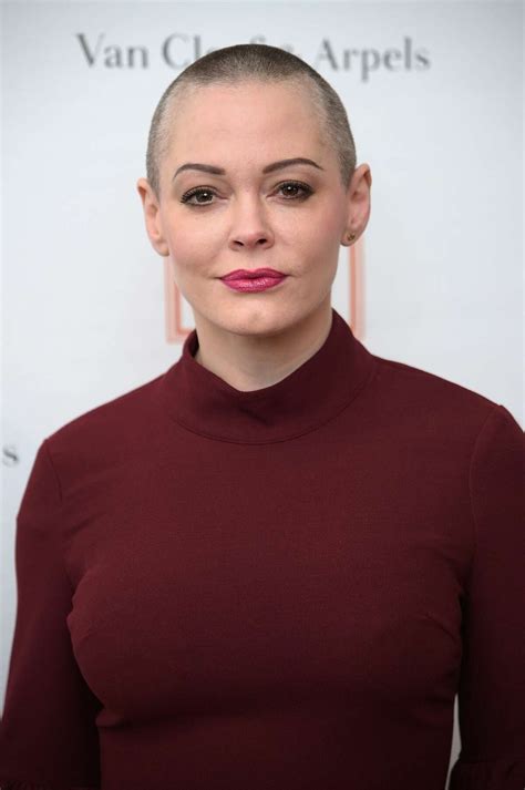 Rose Mcgowan Blasts Film Critic Who Bashed Renee Zellweger S Appearance Possible Plastic Surgery