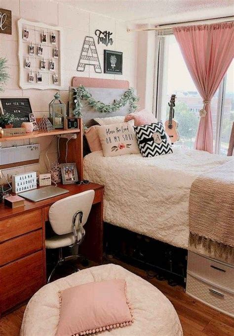 73 Hot Dorm Room Bedding Ideas Show Sorority Pride In 2020 With Images Dorm Room Designs