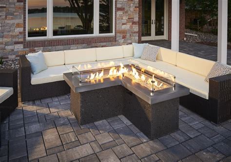 This L Shaped Fire Pit Table From The Outdoor Greatroom Company Matches This Outdoor Sectional