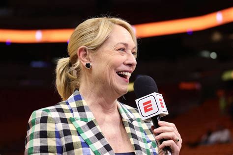 who is doris burke closer look at espn s first no 1 female tv analyst