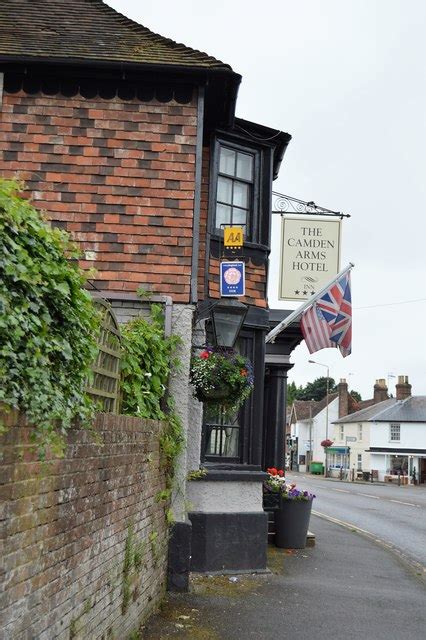 The Camden Arms Hotel © N Chadwick Cc By Sa20 Geograph Britain And