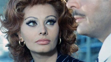 Matrimonio All Italiana Sophia Loren And Marcello Mastroianni On The Set Of Matrimonio All