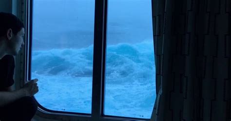 Giant Waves Crash On Cruise Ship Passengers Captured Footage Is Now Giving Everyone Chills