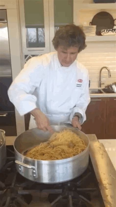 Chef Lorenzo Boni Stirs Spaghetti Carbonara Barilla