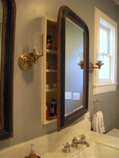 Шкафчик с зеркалом в ванную с подсветкой своими руками 92 фото