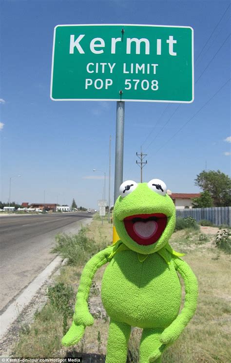 Who Said Its Not Easy Being Green Couple Treats Kermit