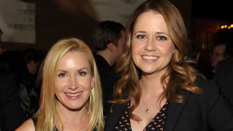 Jenna Fischer And Angela Kinseys ‘office Scene Reenactment Is The Best