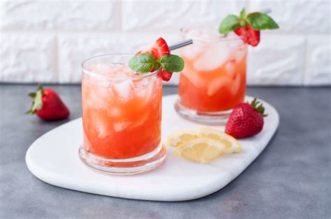 Strawberry Basil Sparkling Rosé Summer Cocktail Recipes
