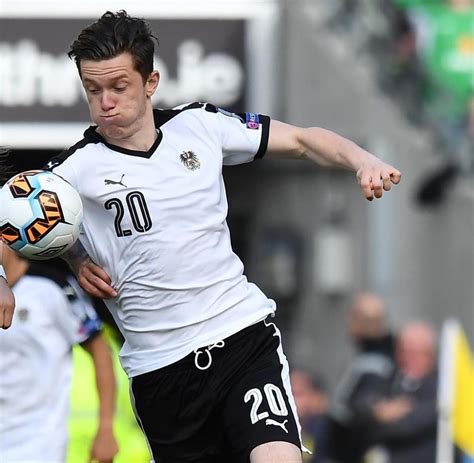 Ein fifa 20 spieler staunte nicht schlecht als er realisierte gegen wen er eigentlich spielt. Sechs Treffer: Torfestival zwischen Schalke und HSV ohne ...