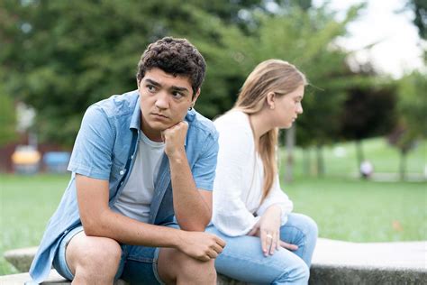 5 Signs Your Teen Is In A Manipulative Relationship Teen Therapy