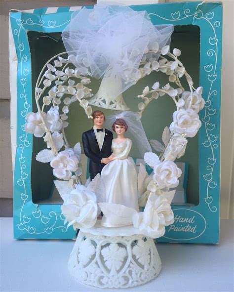 A wedding cake is the traditional cake served at wedding receptions following dinner. Vintage Bride Groom Wedding Cake Topper 50's 60s | eBay ...