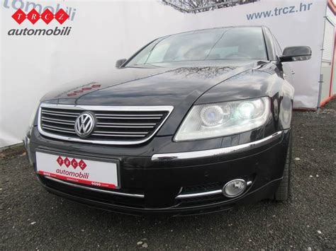 This was also a move to maintain the brand image of volkswagen because the costly versions of lower models such as golf gti were. VW PHAETON 3,0 TDI, 2008 god.