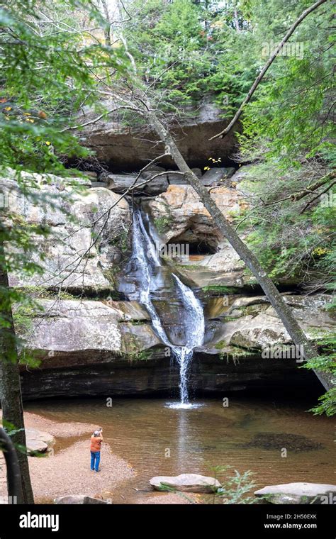 Logan Ohio Queer Creek Slides Over Cedar Falls In Hocking Hills