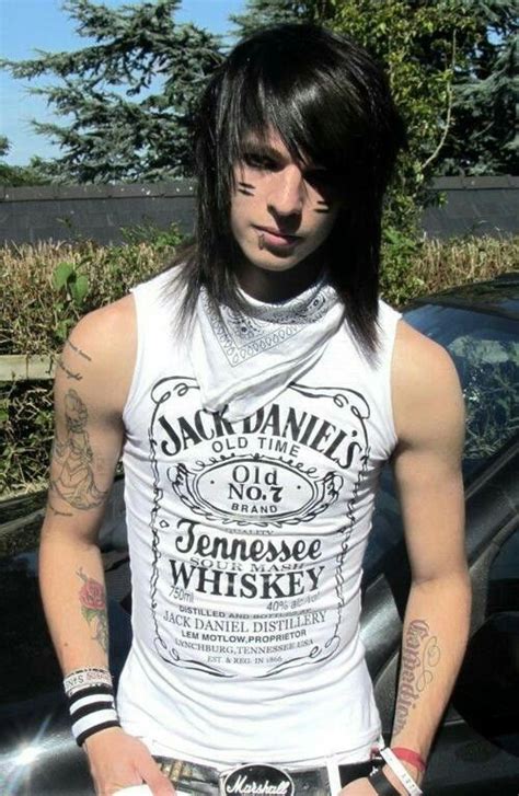 Pin By Johnny On Cool Hair With Images Emo Hairstyles For Guys Emo