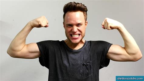 — Olly Murs Flexing His Biceps