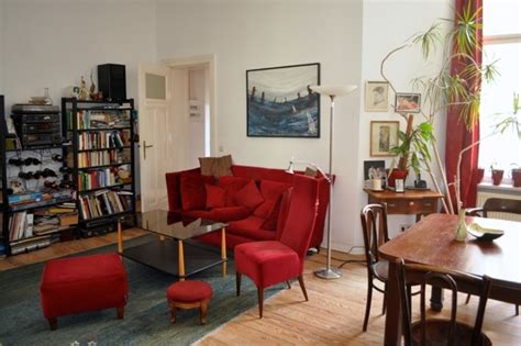 Die wohnung liegt im 2.og im vorderhaus und besteht aus flur, wohnzimmer alle räume sind vom flur zugänglich. 3 Zimmer-Wohnung Kreuzberg