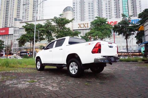 Gambar tentang Jual mobil Toyota Hilux G Double Cabin 2015 harga murah di 