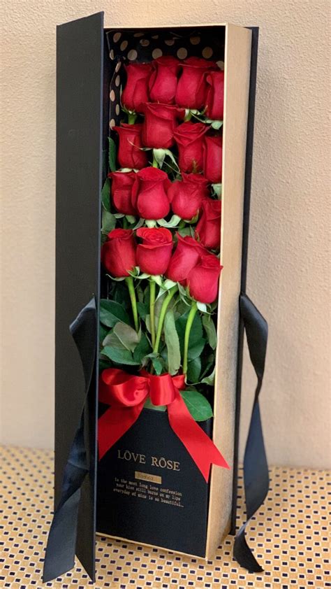 Long Stem Fresh Roses Black Box Vip Floral Designs