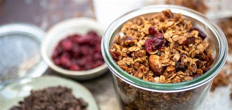 Granola Met Gedroogde Cranberries En Pure Chocola Healthy Soup Healthy