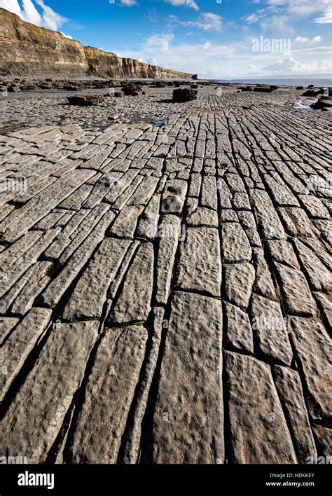 Limestone Platform Hi Res Stock Photography And Images Alamy