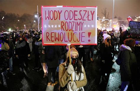 Magdalena kolesnik was born on february 27, 1990 in bialystok, podlaskie, poland. 1/8 Kolejny dzień protestów Strajku Kobiet