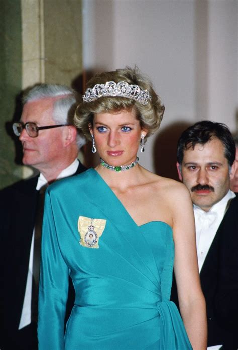 Princess Diana And Grace Kellys Tragically Similar Fates How They Went From Humble Beginnings