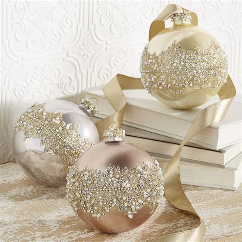 20 Gold And Silver Christmas Ornaments Decoomo