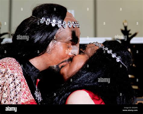 The First Klingon Wedding In The Uk Stock Photo Alamy