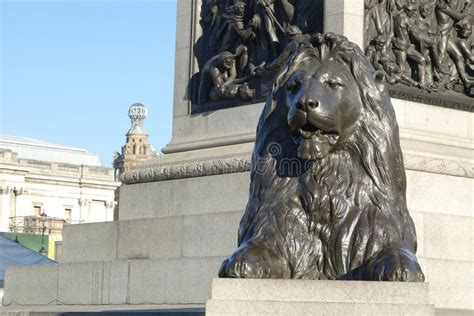 London England Jan 21 2017 The Famous Statues Of Four Lions In