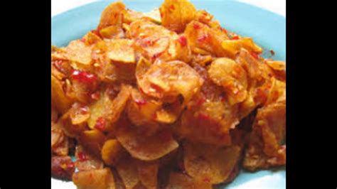 1 kg kentang 15 buah cabe merah 10 siung bawang merah 7 siung bawang putih. sambal goreng kentang kering - YouTube