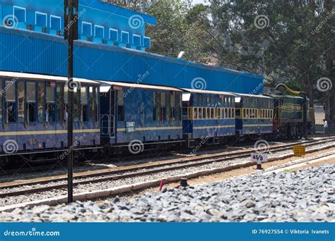 Ooty Tamil Nadu Índia O 22 De Março De 2015 Estrada De Ferro Da